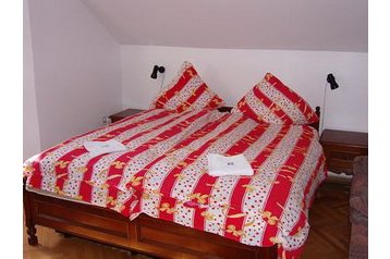 Romunija Privát Arad, Eksterier